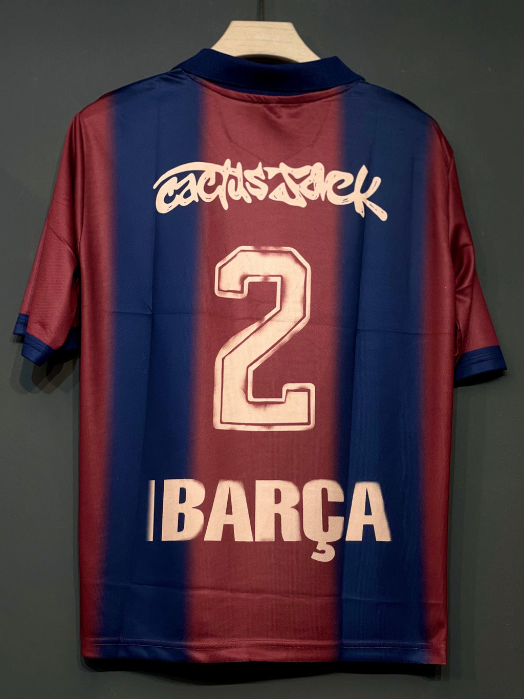 BARCELONA TRAVIS SCOTT POLO FIVE SLEEV EMBROIDERY