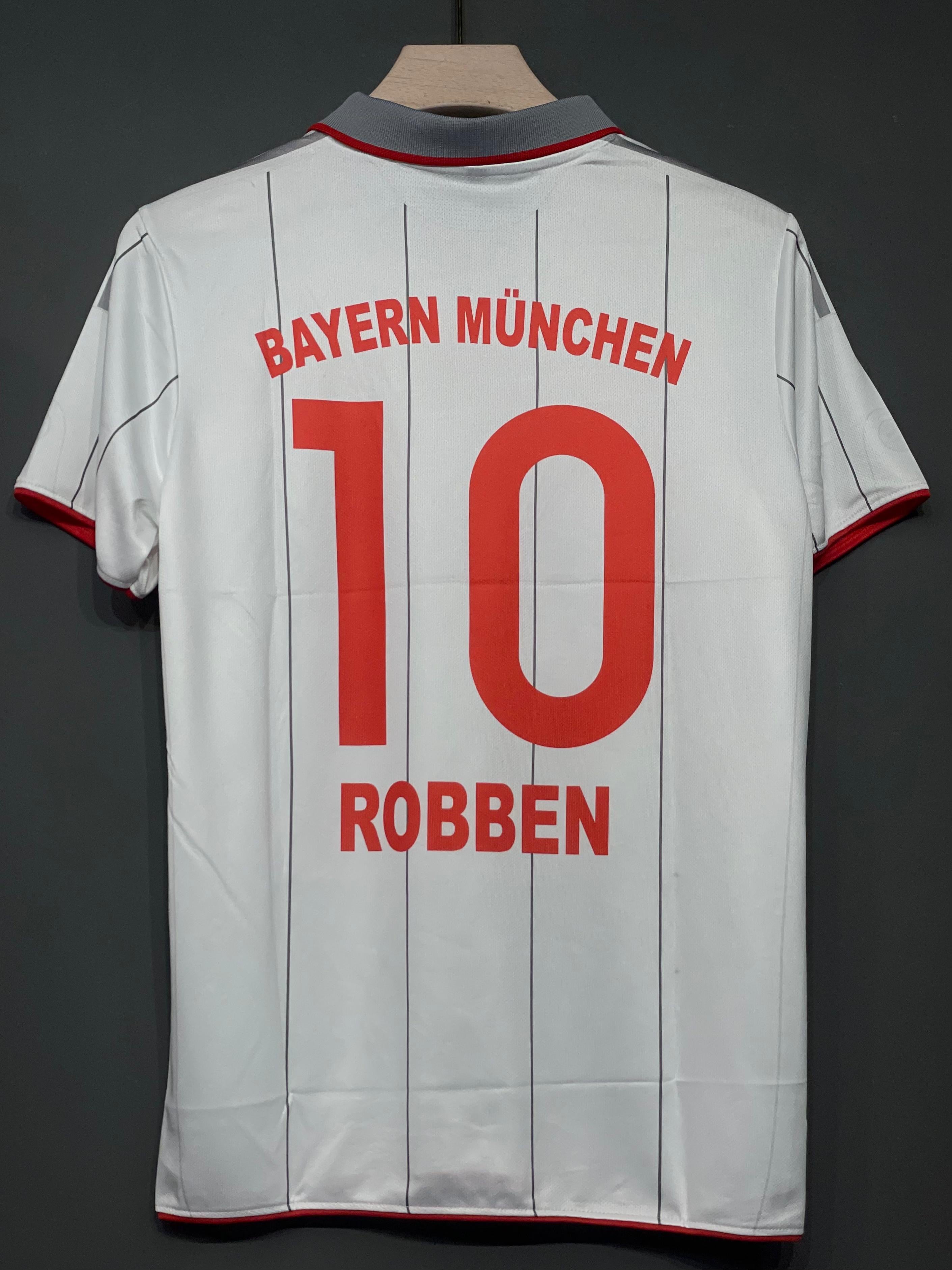 ROBBEN BAYERN AWAY KIT POLO EMBROIDERY