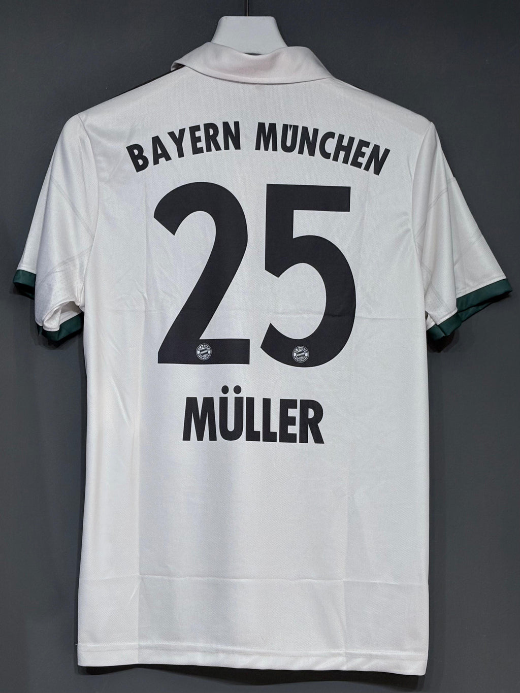 MULLE BAYERN 2013/14 AWAY KIT POLO EMBROIDERY